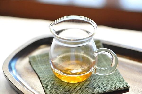 卵の殻とバナナの皮でアジサイ復活！茎を強くし花を大きく咲かせる裏技