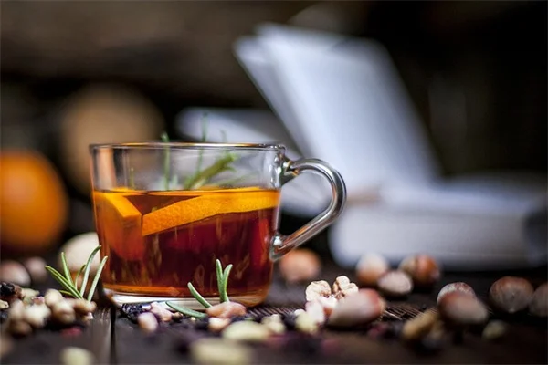 卵の殻とバナナの皮でアジサイ復活！茎を強くし花を大きく咲かせる裏技